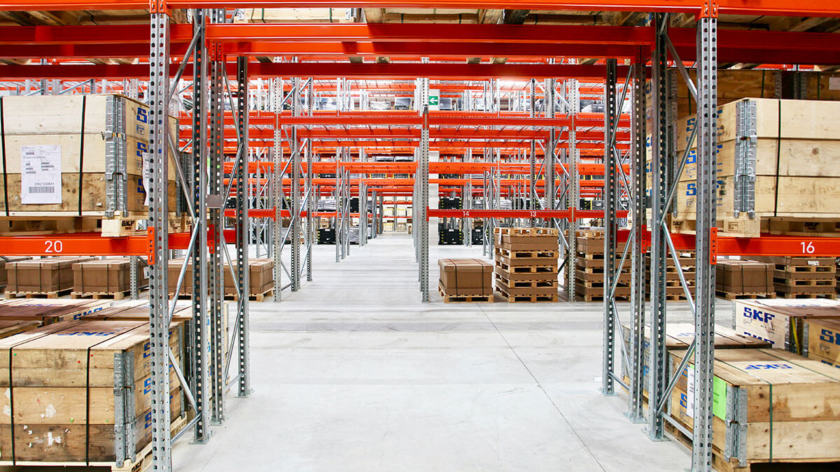 How to choose appropriate Industrial Racking for a Warehouse: Criteria and  Keys